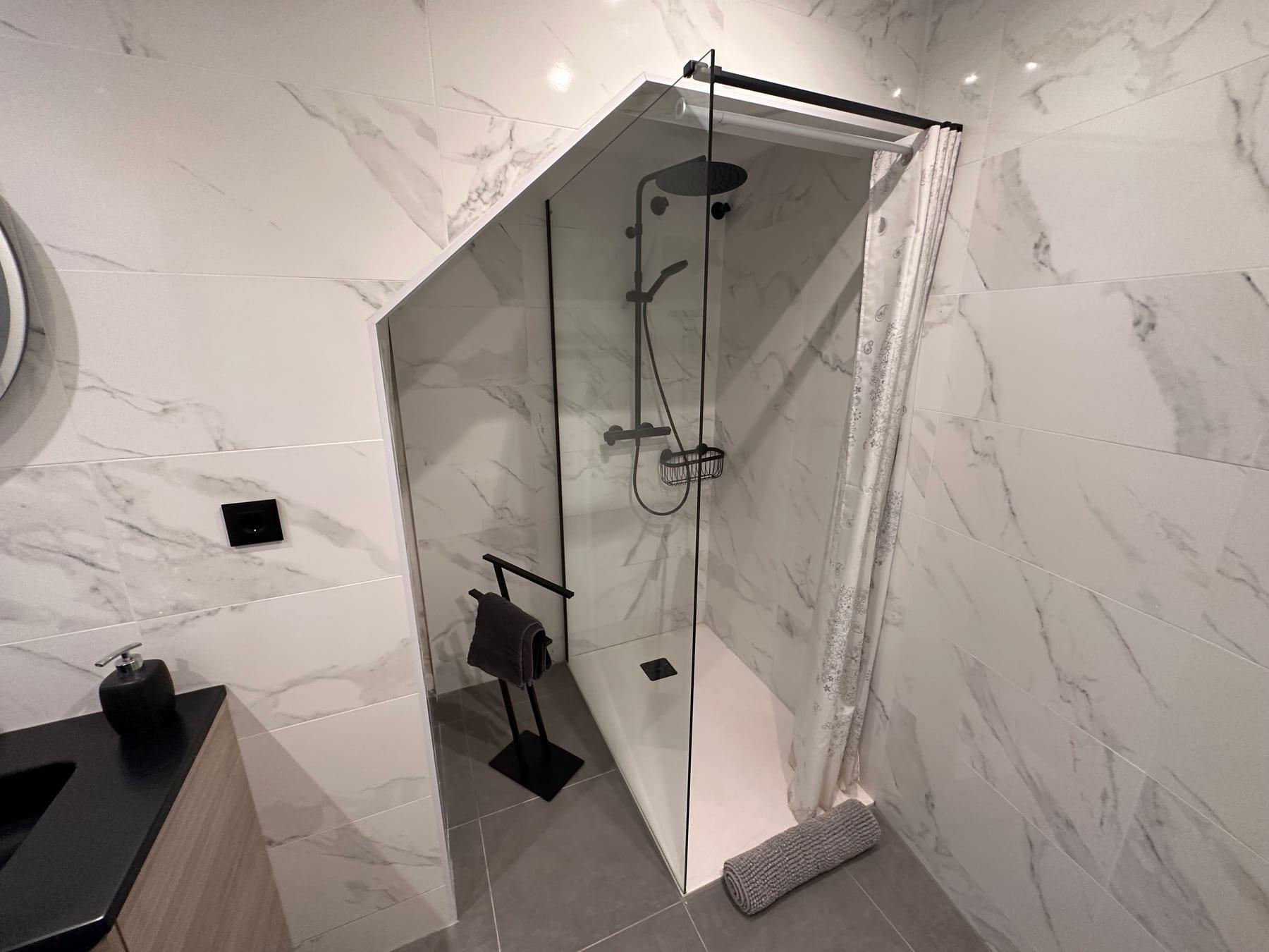 Marble bathroom shower detail
